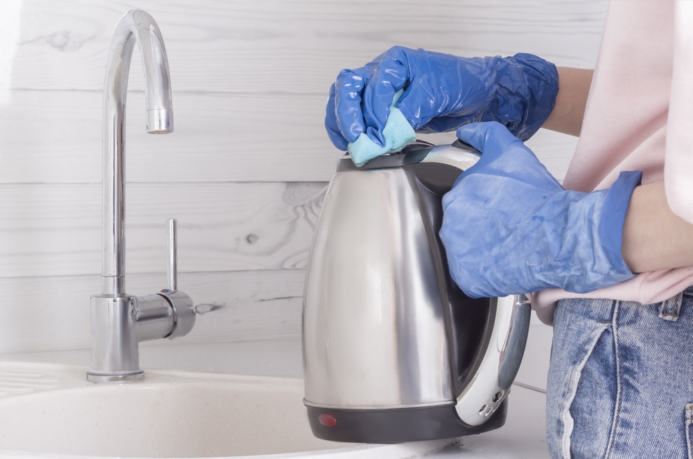 how to clean an electric kettle